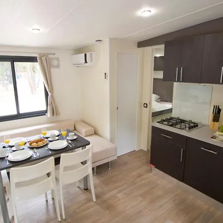 Mobile Homes Zaton Vacanceselect 4*
