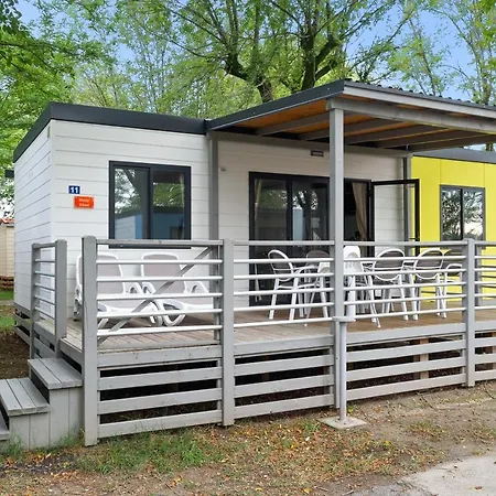 Mobile Homes Zaton Vacanceselect 4*